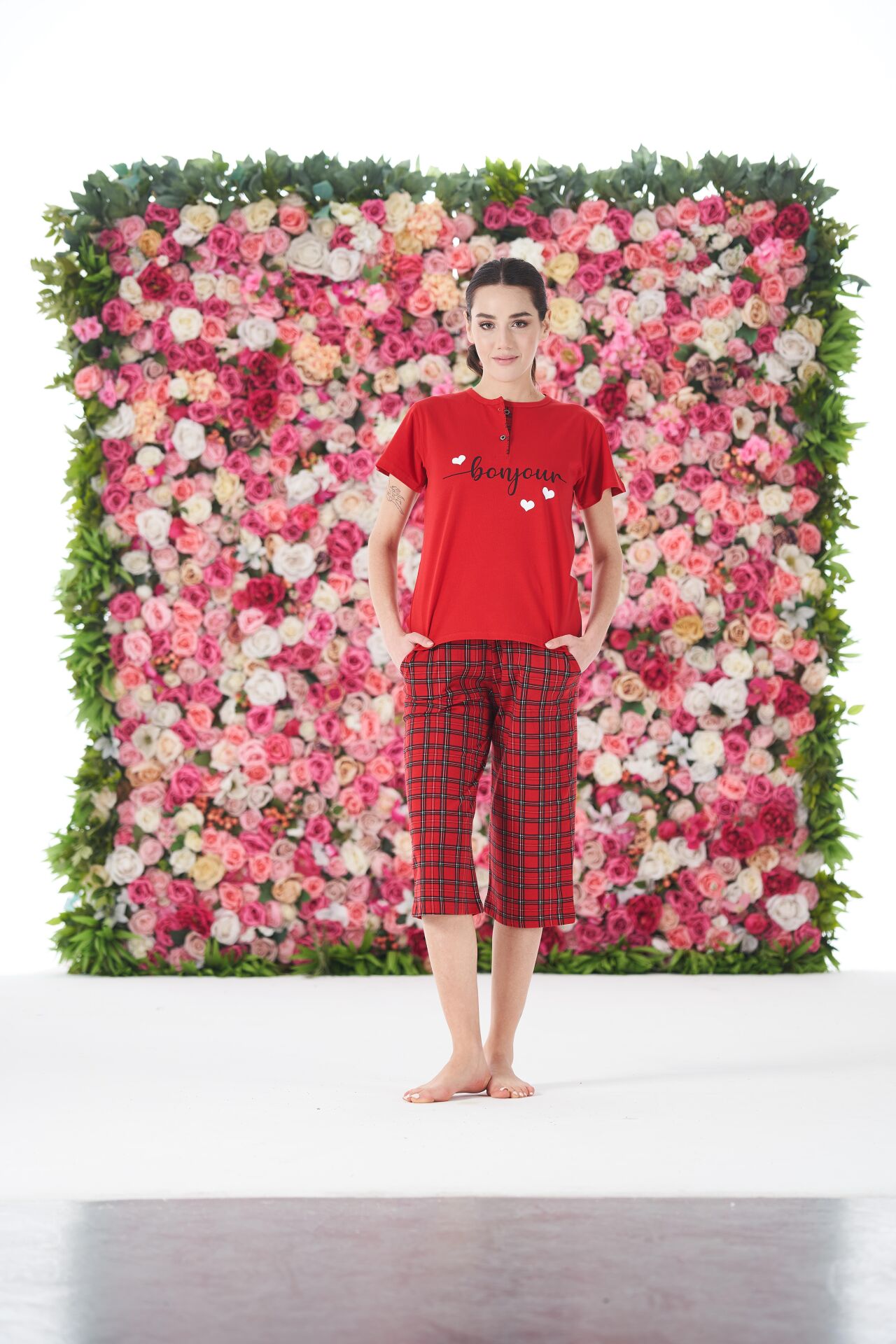 Kadın Yazlık Kareli Kısa Kollu Kaprili Penye Lycra Pijama Takımı - Kırmızı