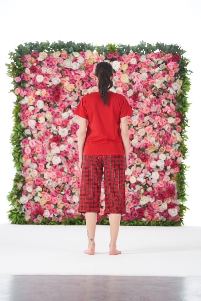 Kadın Yazlık Kareli Kısa Kollu Kaprili Penye Lycra Pijama Takımı - Kırmızı