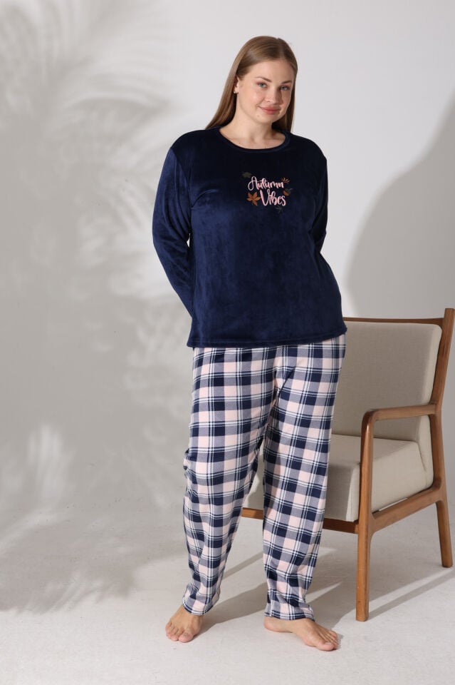 Estiva Kadın Kareli Lacivert Büyük Beden Kadife Pijama Takımı alternatif görsel