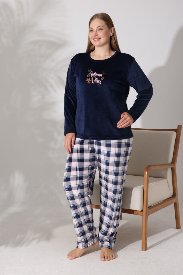Estiva Kadın Kareli Lacivert Büyük Beden Kadife Pijama Takımı